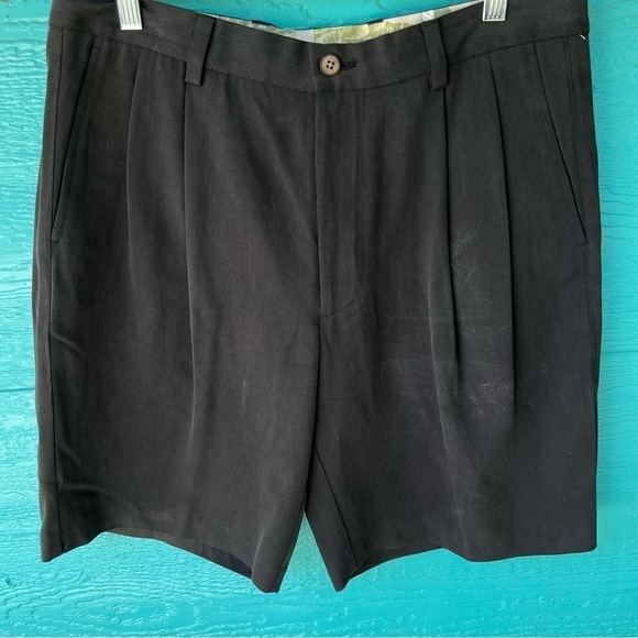 TOMMY BAHAMA SILK COTTON TROUSER SHORTS SIZE 33 - Picture 1 of 9